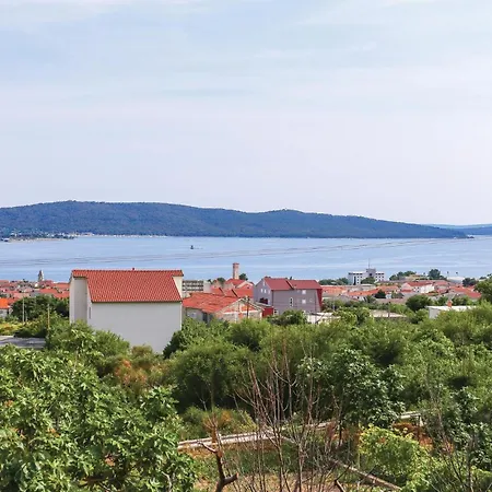 Holiday home Cozy In Kastel Sucurac With Kitchen *