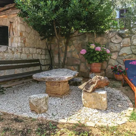 Holiday home Cozy In Kastel Sucurac With Kitchen
