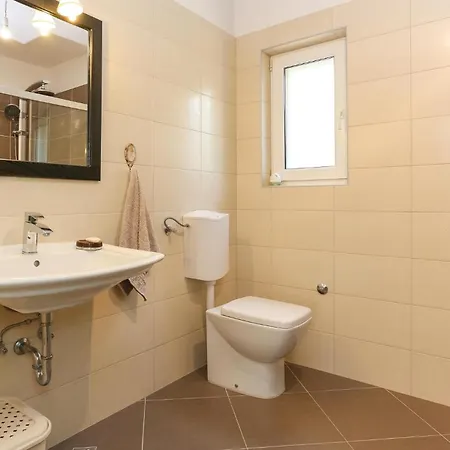 Cozy In Kastel Sucurac With Kitchen Holiday home *