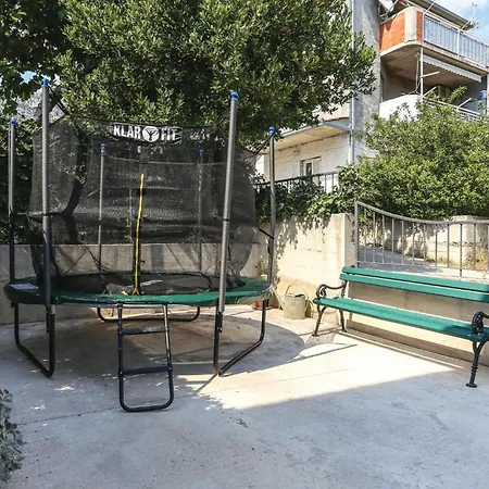 Four-bedroom In Kastel Sucurac Ii * Kastela
