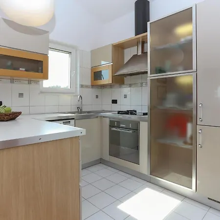 Holiday home Cozy In Kastel Sucurac With Kitchen