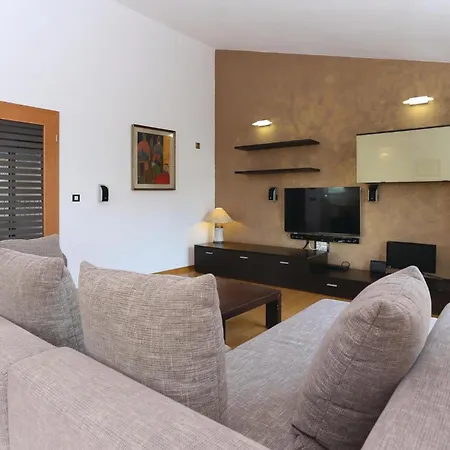 Four-bedroom In Kastel Sucurac Ii