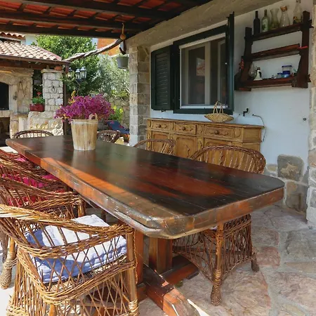Holiday home Cozy In Kastel Sucurac With Kitchen