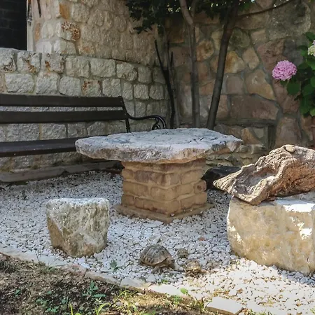 Four-bedroom In Kastel Sucurac Ii * Kastela